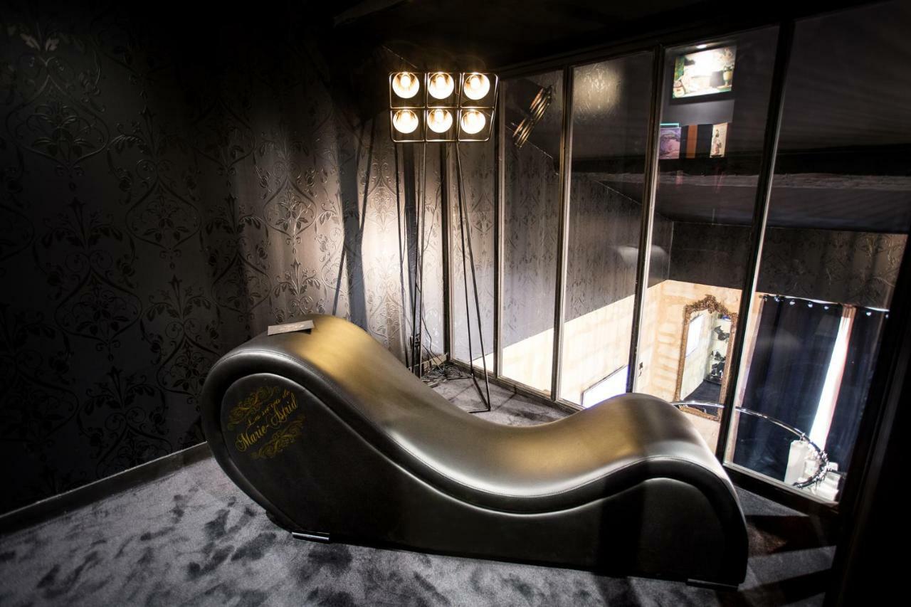 Les Secrets De Marie-Astrid, Suite Love Room Burdeos Exterior foto